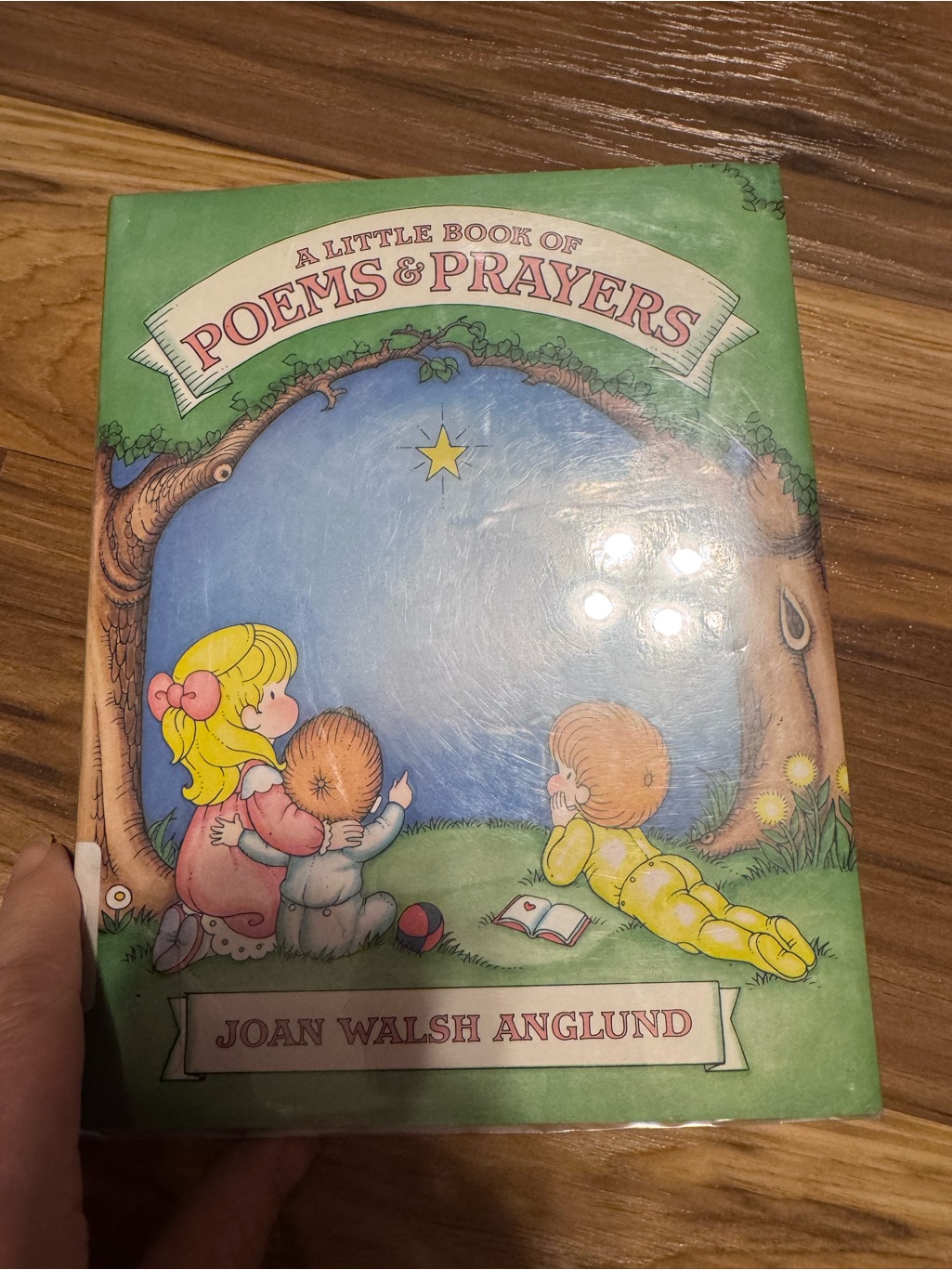 A Little Book Of Poems  Prayers By Joan Walsh Anglund  Green Cover